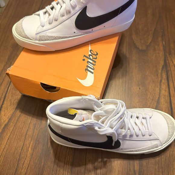 Nike Hightop Blazer '77 Vintage - Picture 2 of 3